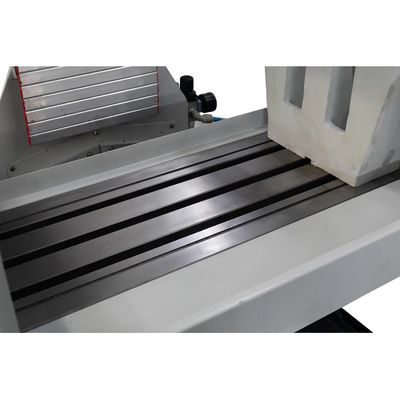 FRESATRICE economica sicura di CNC per l'elaborazione del metallo